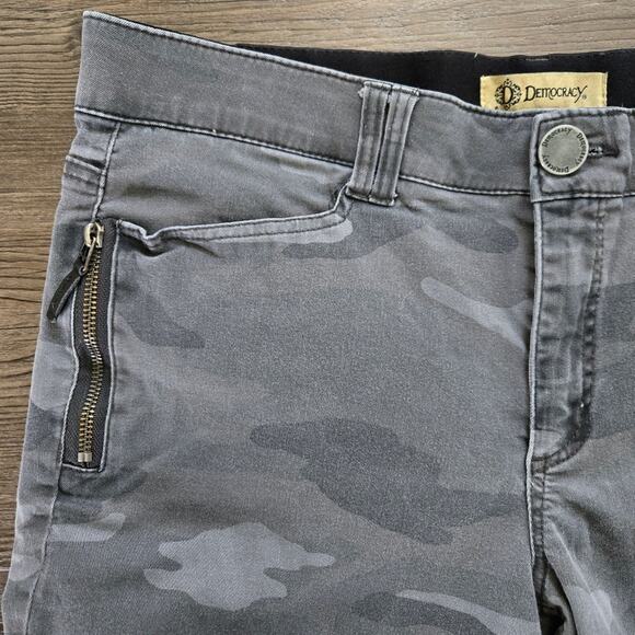 Democracy Women's AbSolution Camo Print Skinny Jean Gray Size 14 - Picture 3 of 8